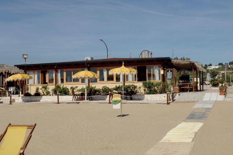 Hotel Cristalda Vieste Exteriör bild