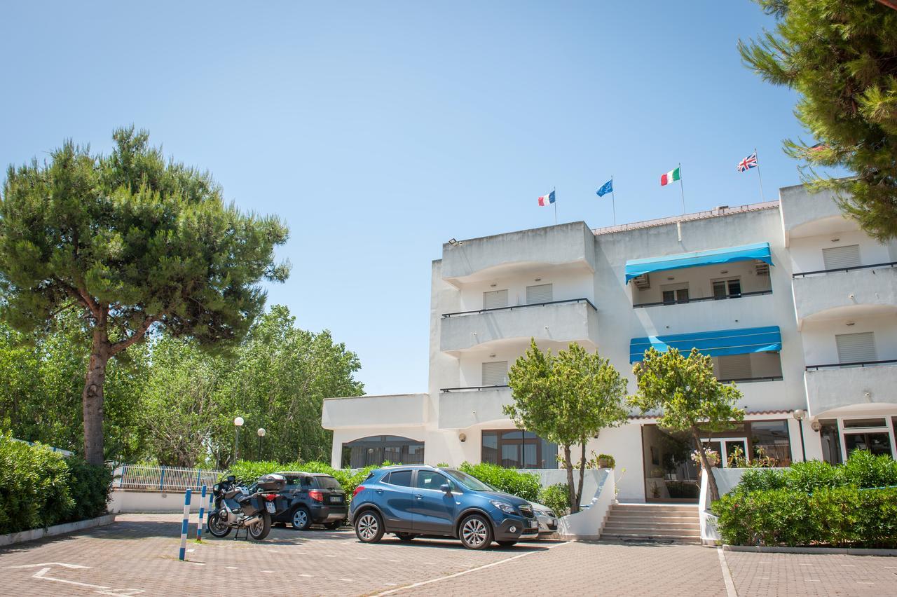 Hotel Cristalda Vieste Exteriör bild